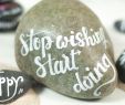 Gartendeko Stein Genial Wir Schreiben Gute Wünsche Auf Kieselsteine Für Uns Selbst