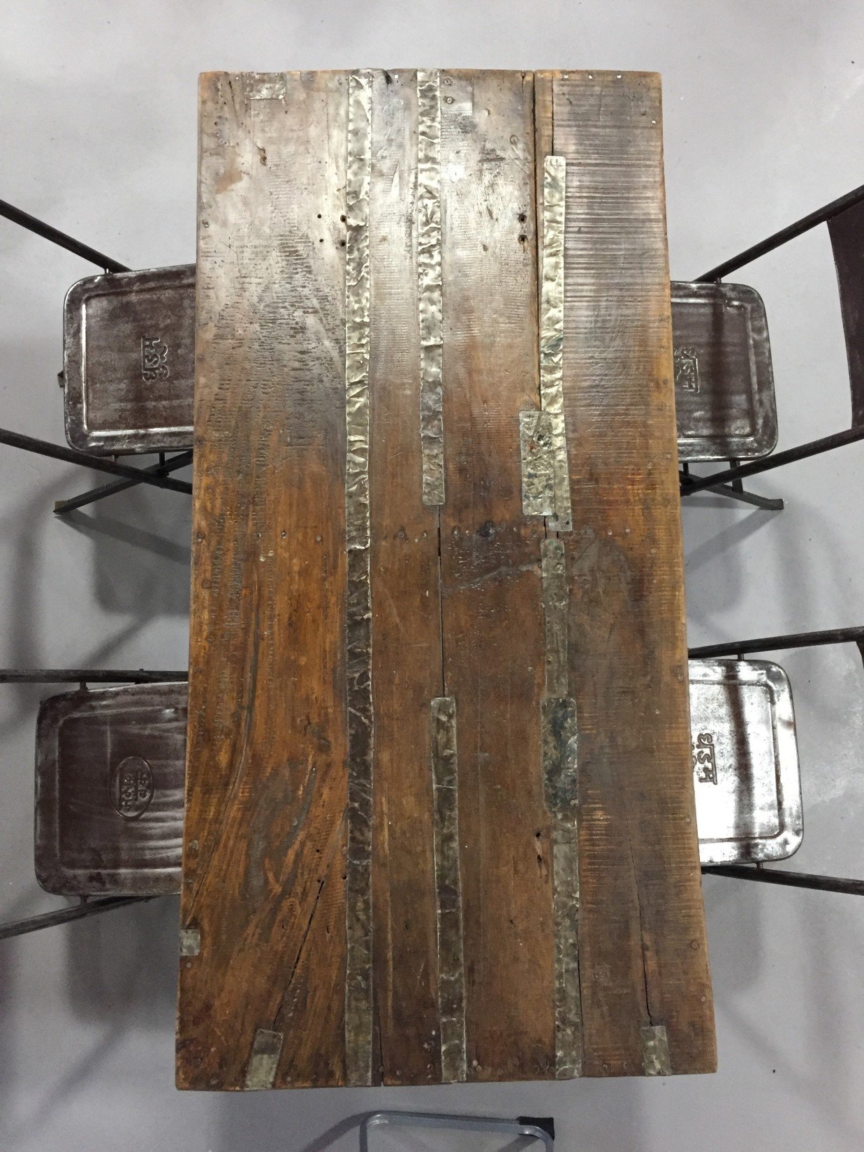 TAOW D Vintage Esstisch aus Holz klappb 1