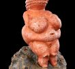 Gartenfiguren Aus Stein Und Metall Inspirierend Venus Von Willendorf Figur Im Stein