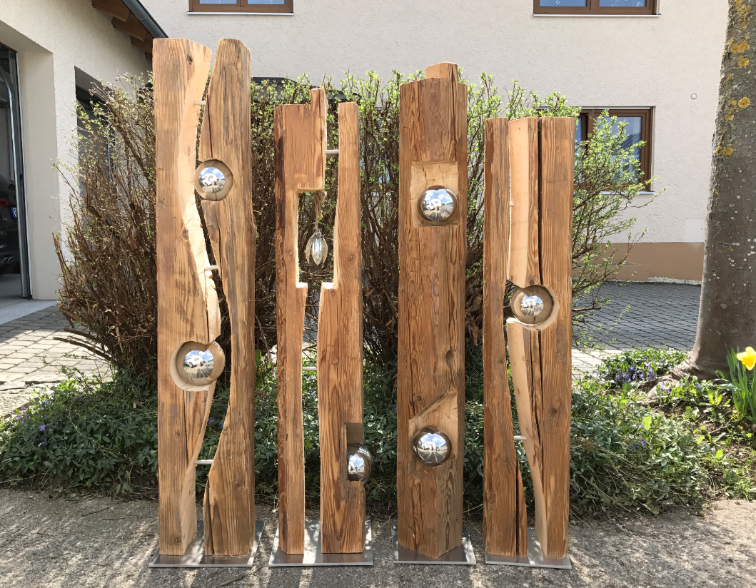 Gartenskulpturen Holz Best Of Altholzbalken Mit Silberkugel Modell 8