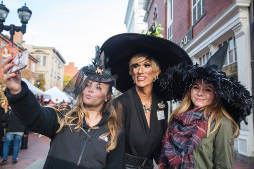 Halloween KostÃ¼m MÃ¤nner Schön Salem’s Halloween Festivities Good for All Ages the