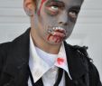 Halloween KostÃ¼me FÃ¼r Jungs Frisch Kleiner Jung Mit Anzug Als Zombie Verkleidet Und