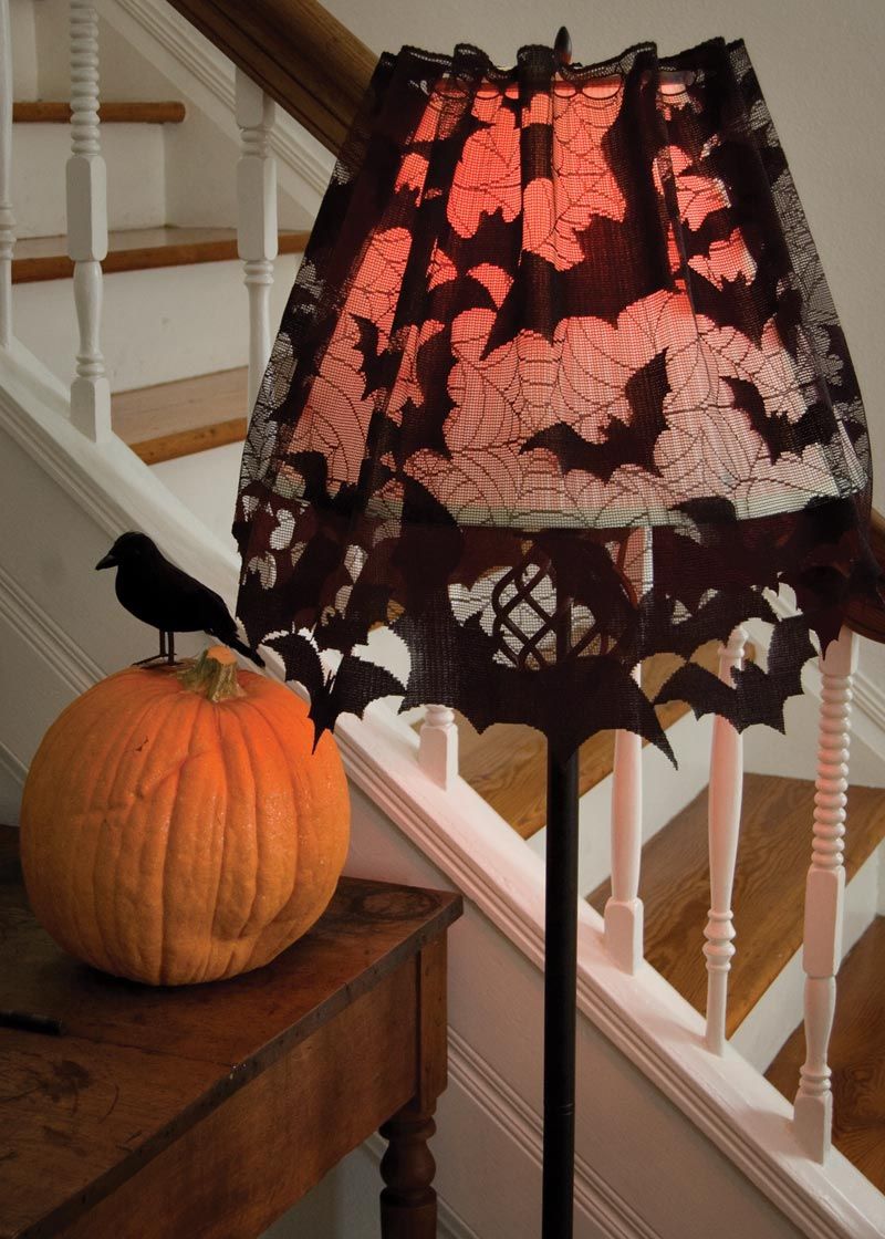 Halloween Lampe Frisch Going Batty Lampshade topper Heritage Lace