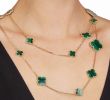 Halloween Schmuck Best Of This Necklace by Van Cleef & Arpels is From their Magic