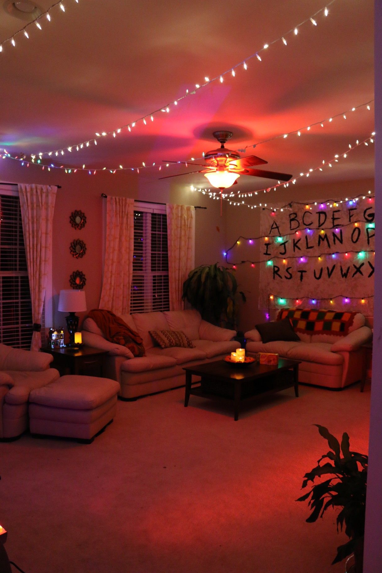 Halloween Tischdeko Best Of Another Photo Of Stranger Things themed Living Room