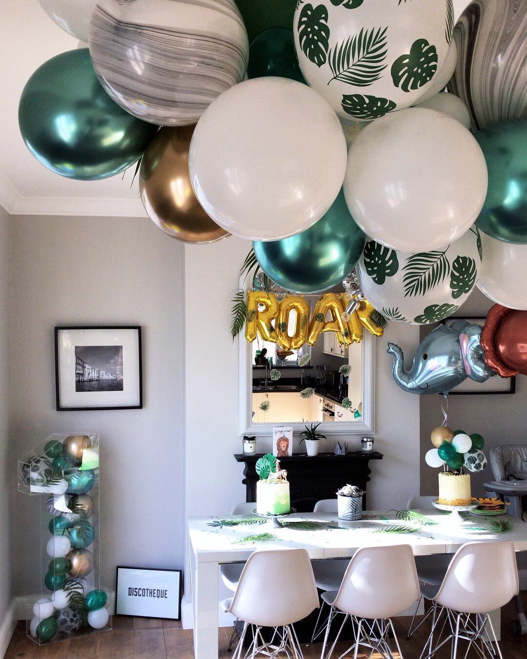 Party Deko 30 Geburtstag Elegant Balloon Garlands Perspex Numbers and Giant Foil Animals