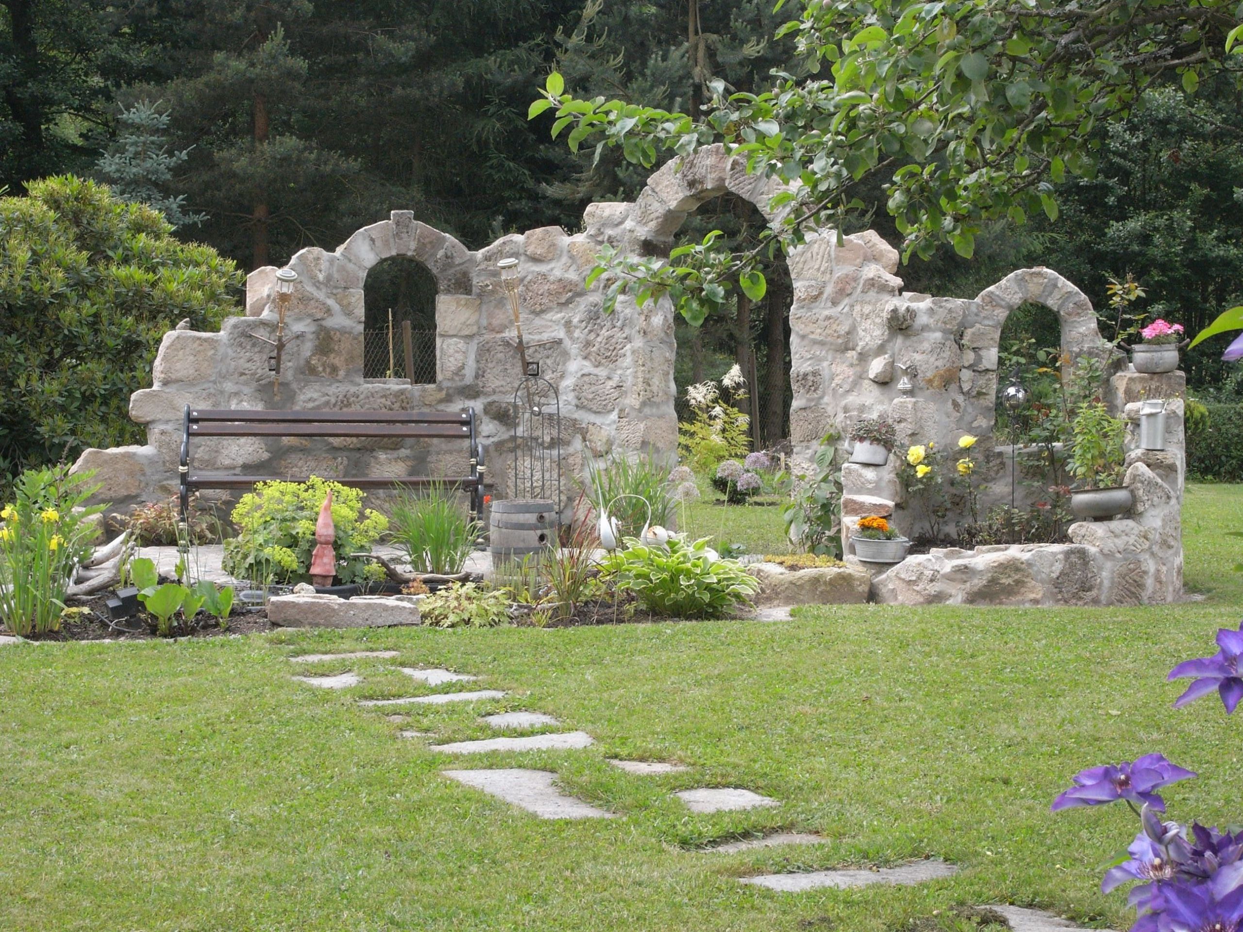 Sitzecke Garten Gestalten Elegant Steinmauer Garten Bilder