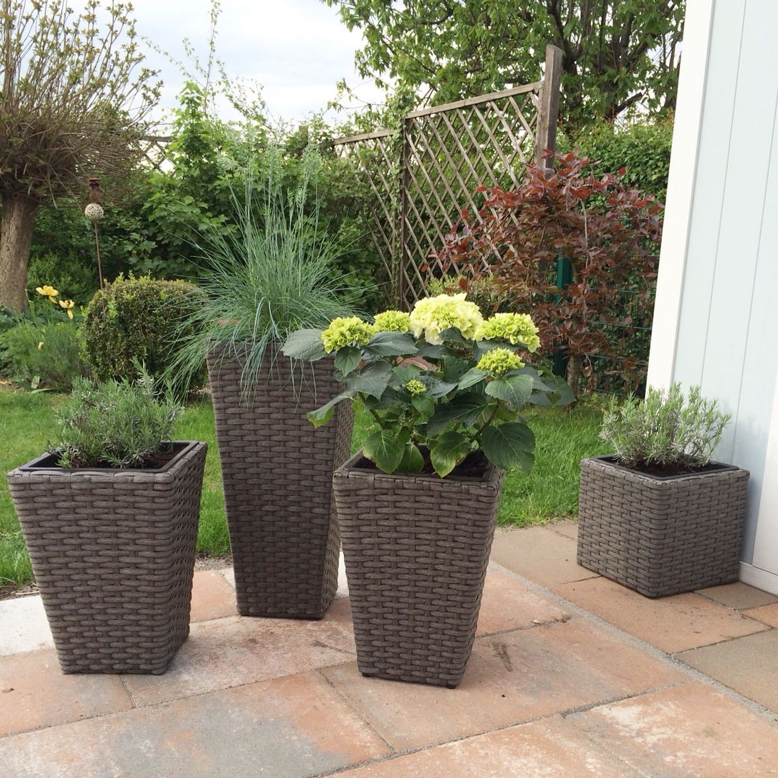 Tipps Gartengestaltung Inspirierend Blumentöpfe Terrasse