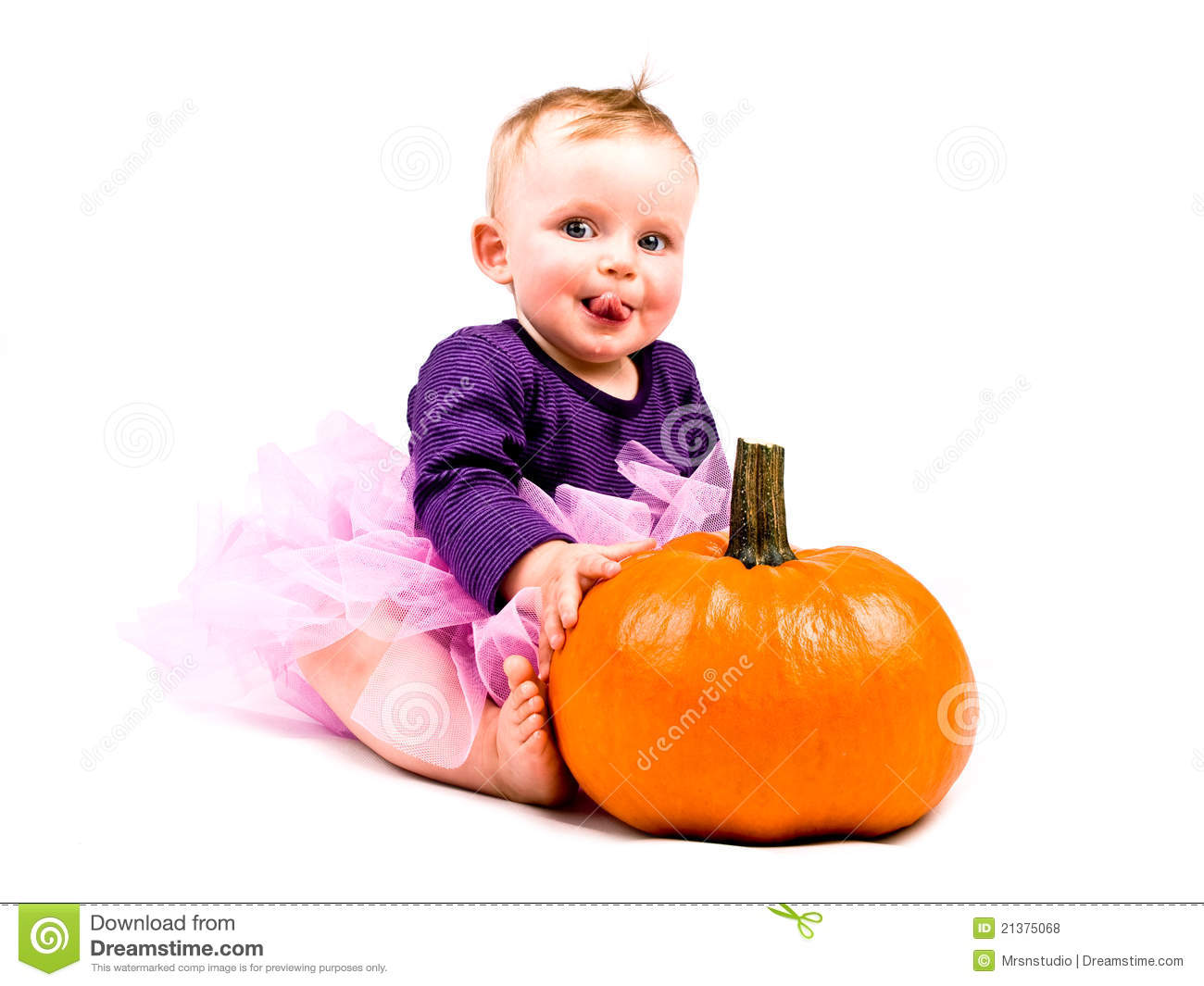 Verkleidung Halloween Inspirierend Baby Im Kostüm Mit Halloween Kürbis Stockfoto Bild Von