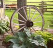 Wagenrad Deko Garten Inspirierend Country Garden Love the Wagon Wheel and Country Fence