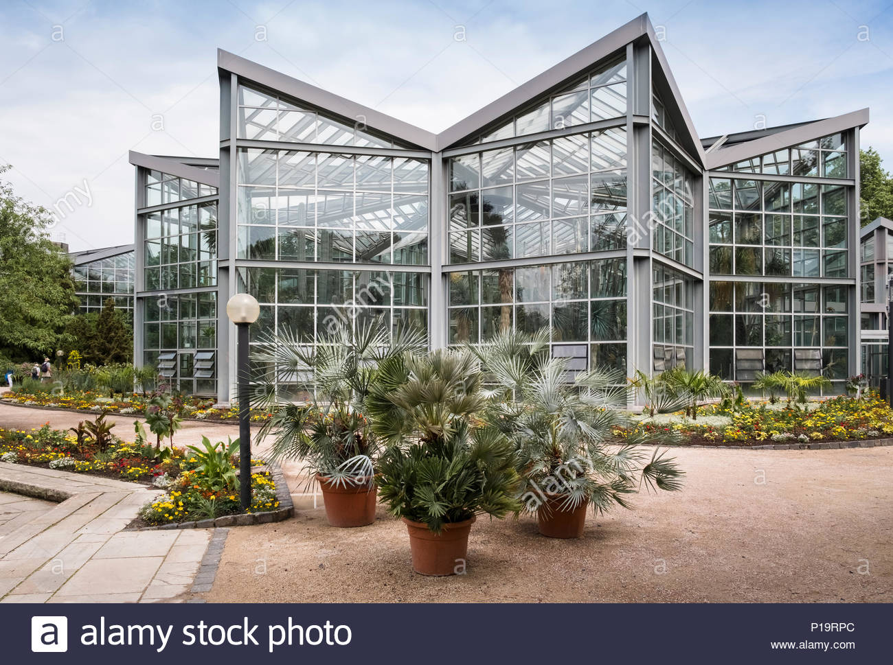 exterior of a tropicarium glasshouse building inside palmengarten botanical gardens frankfurt am main hesse darmstadt germany P19RPC