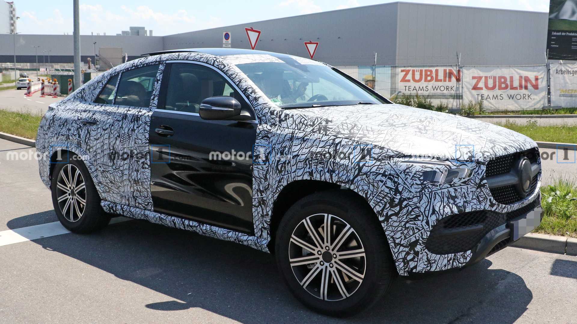 Gartendeko 2020 Elegant 2020 Mercedes Benz Gle Coupe Drops some Camo In Latest Spy