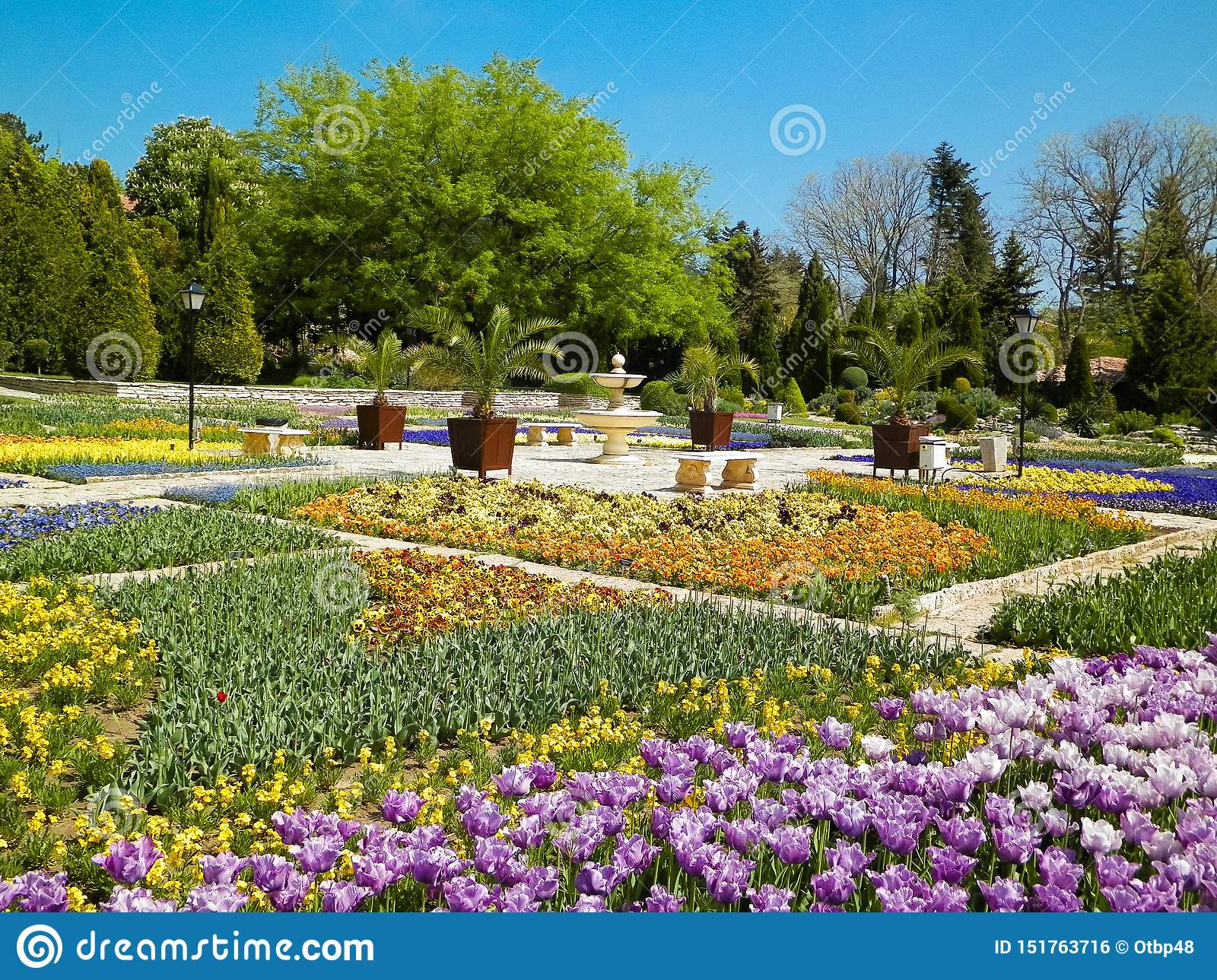 Herrenhauser Garten Elegant Alley In the Gardens the Balchik Palace Dobrich Province