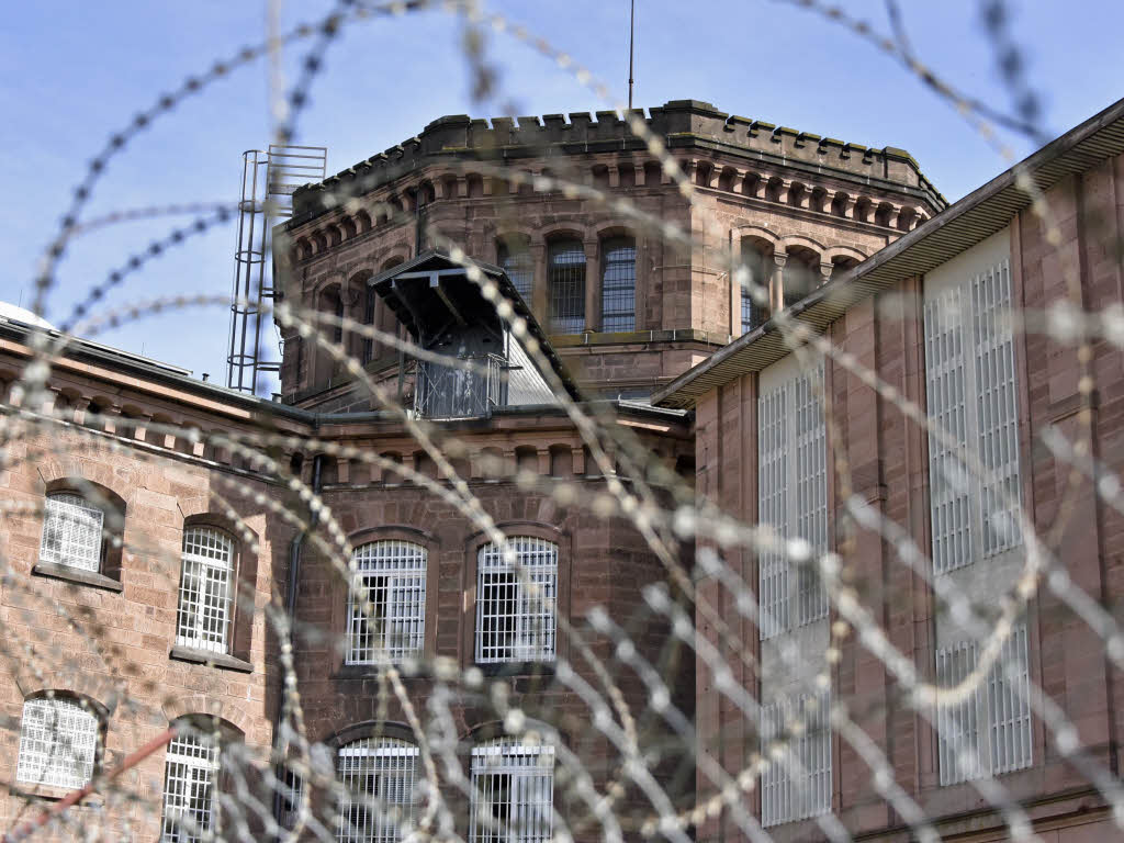 Neulich Im Garten Elegant Freiburger Gefängnis Weist Große Bauliche Mängel Auf