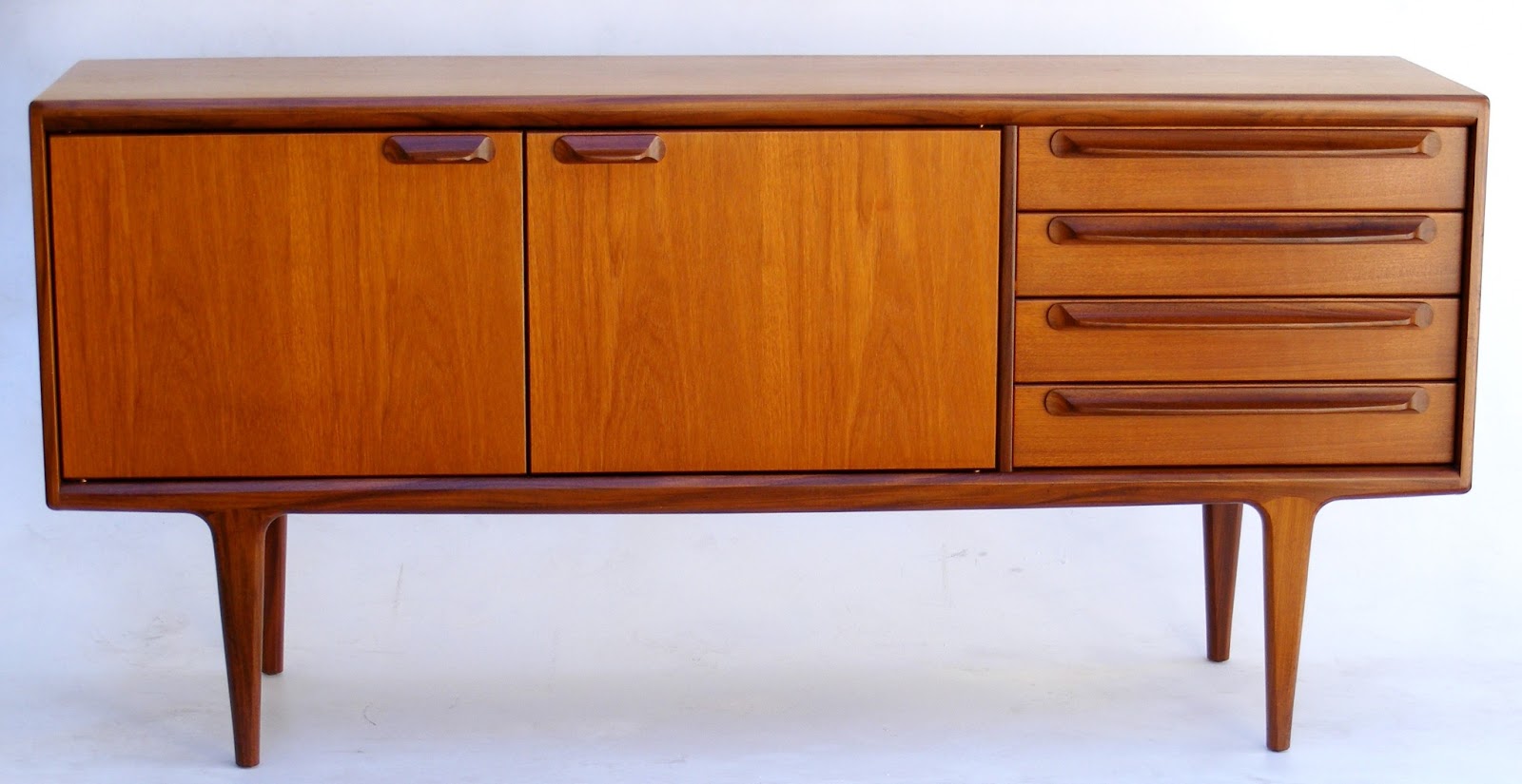 PIC 5A VAMP YOUNGER SIDEBOARD JPG