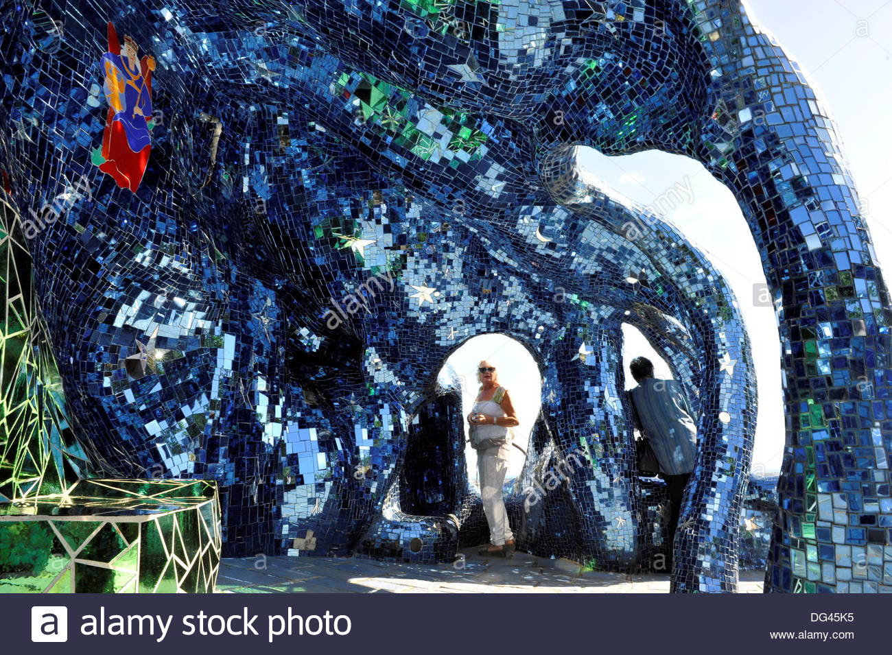 Tarot Garten toskana Einzigartig Imaginative Sculpture In the Tarot Garden Of the French